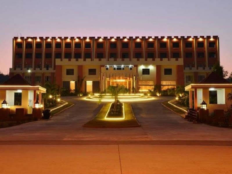 Great Wall Hotel - Nay Pyi Taw Oattara Thiri Ngoại thất bức ảnh